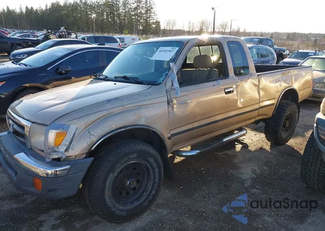 2000 Toyota Tacoma Prerunner V6 z USA, uszkodzony, nr VIN 4TASN92N3YZ666375